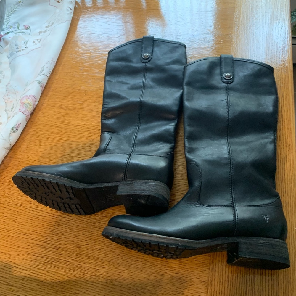Leather boots